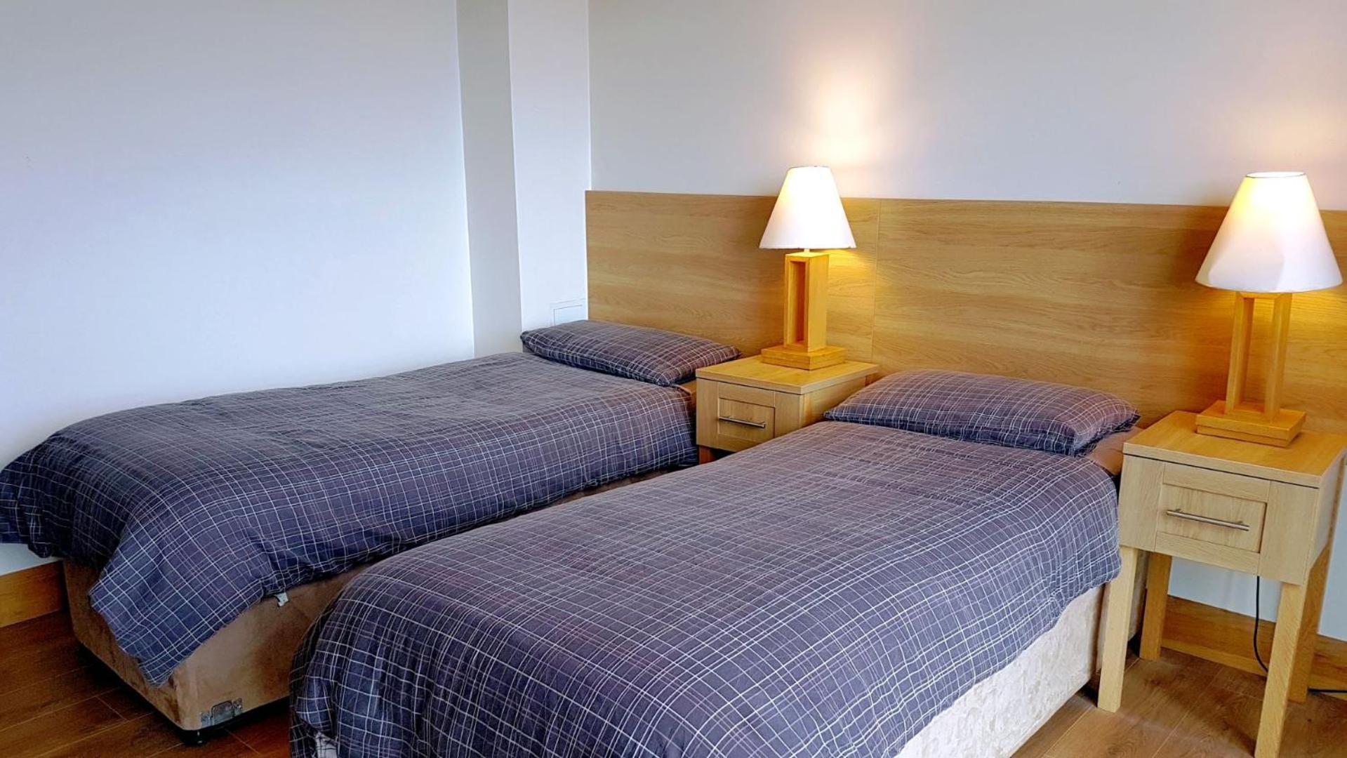 St Angela's Lakeside Sala 4*